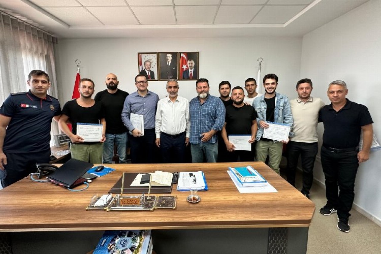 Kocaeli İtfaiyesi,  afetlere karşı gönüllüleri eğitiyor