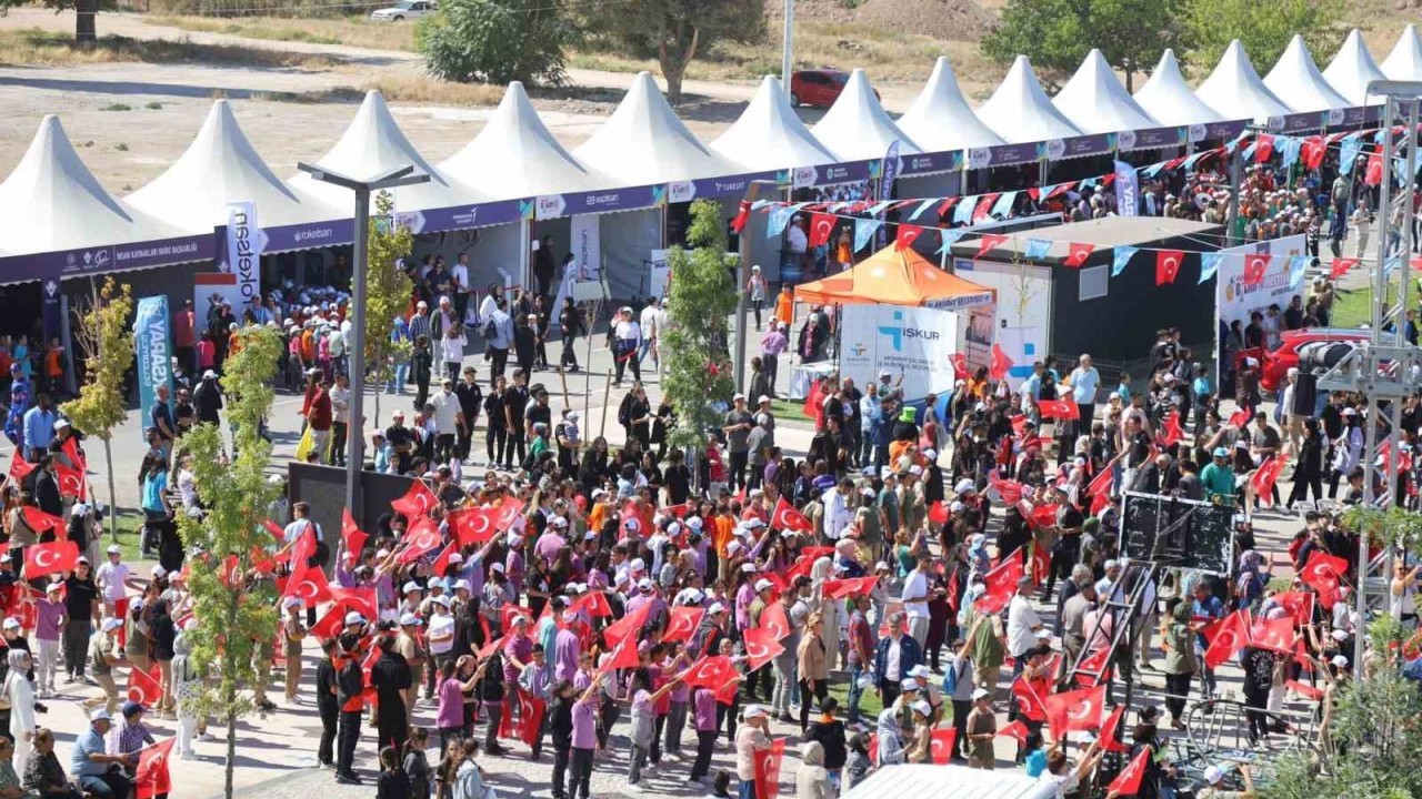 Aksaray’da Bilim Festivali coşkuyla başladı