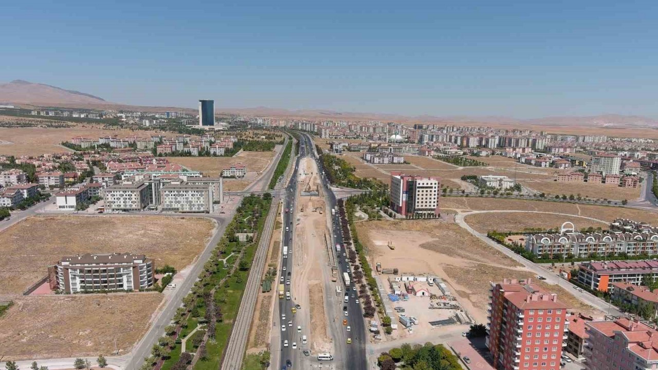 Başkan Altay: “Konya’nın 4 noktasında devam eden köprülü kavşakların maliyeti 1 milyar TL”
