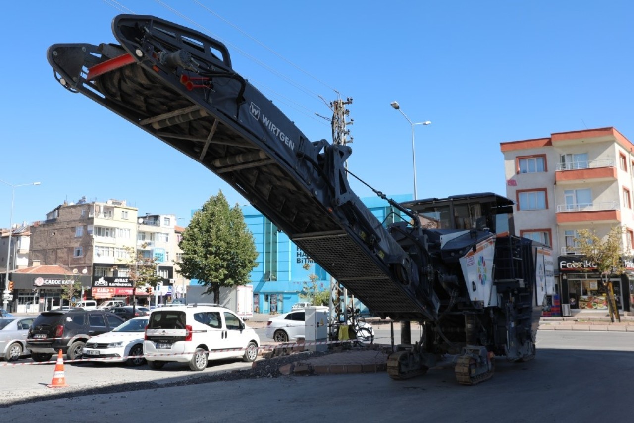 Başkan Çolakbayrakdar,  “Kayseri’de ilk olan araç ile çevreye büyük katkı sağlayacağız”