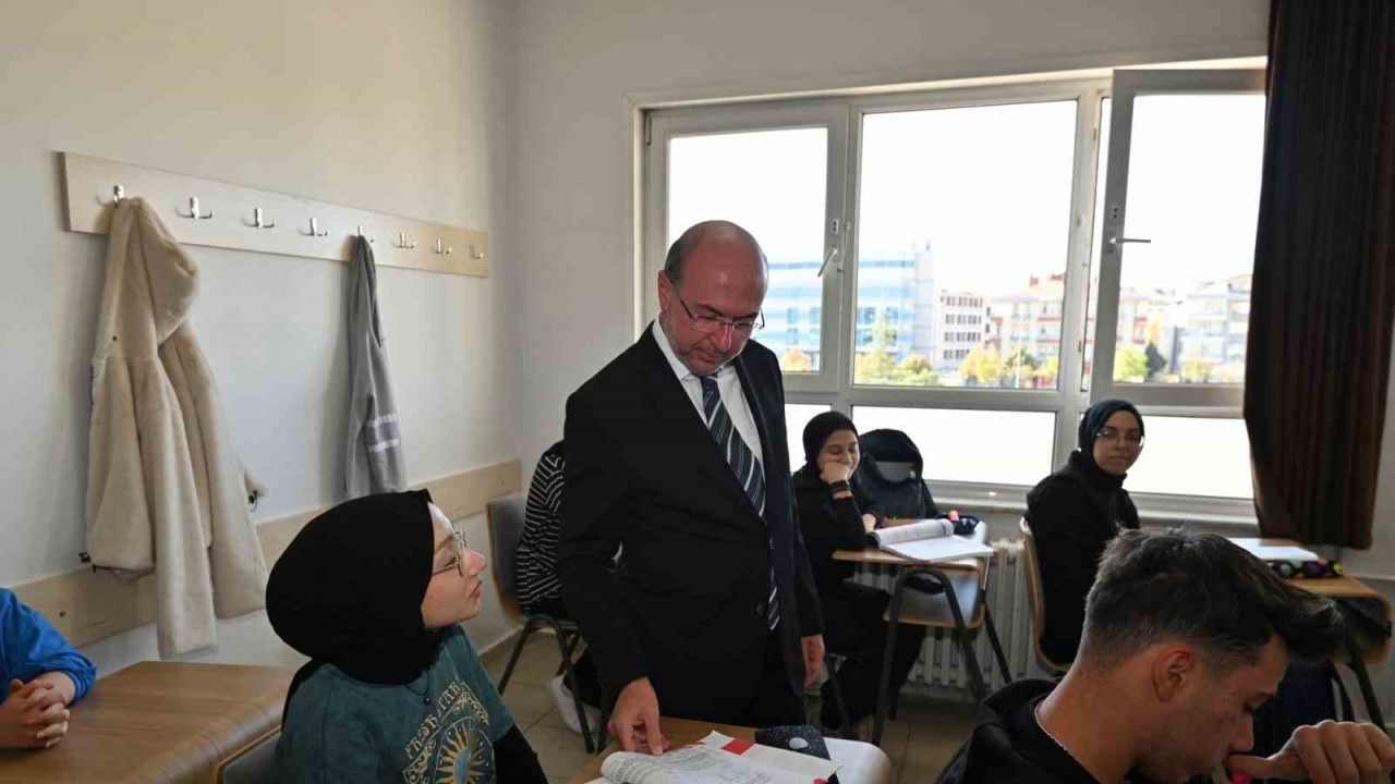 Başkan Pekyatırmacı: “Lise öğrencilerimize bin 500 TL eğitim desteğinde bulunacağız”