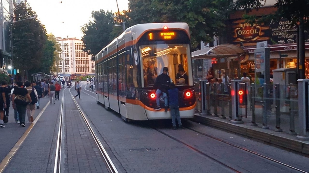 Canını tehlikeye atan çocukların önüne geçilemiyor
