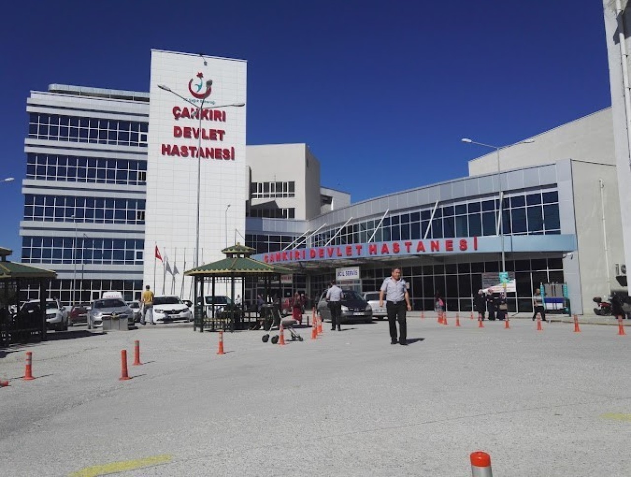 Çankırı’da iki otomobil çarpıştı: 1 ölü,  7 yaralı