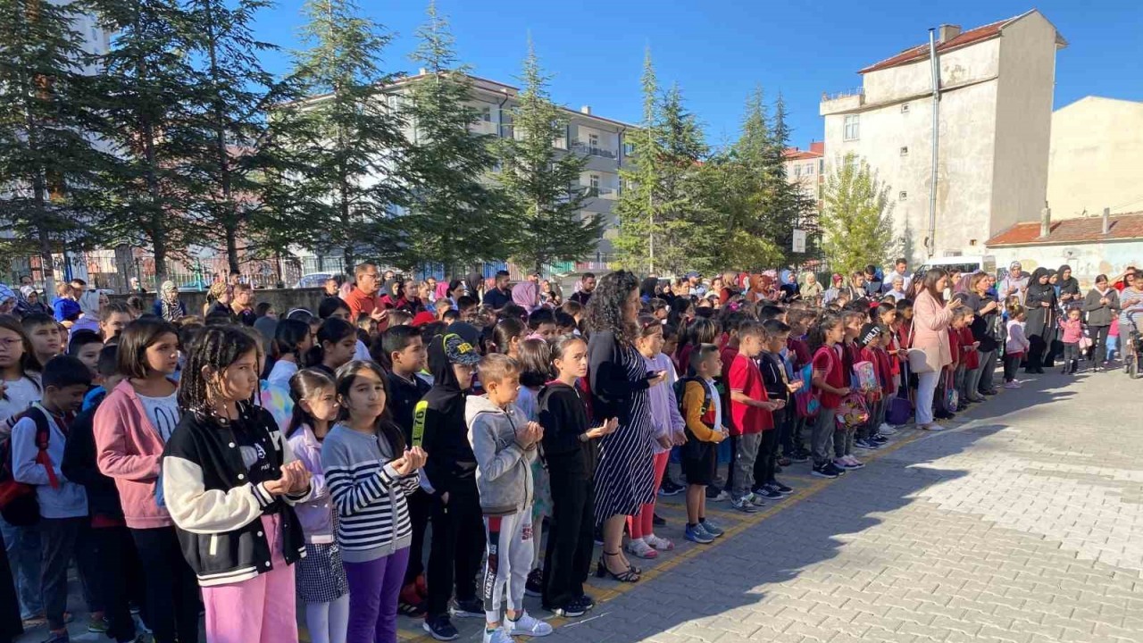 Kulu’da 7 bin 232 öğrenci ders başı yaptı