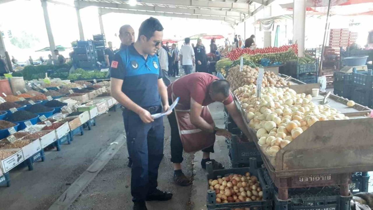 Melikgazi Belediyesi zabıta ekipleri pazar yerlerini denetledi