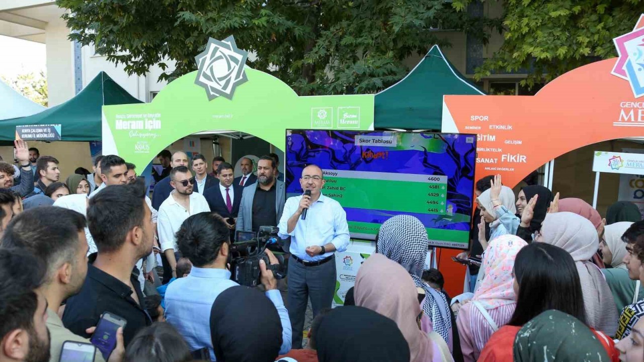 Meram’dan üniversite gençliğine destek