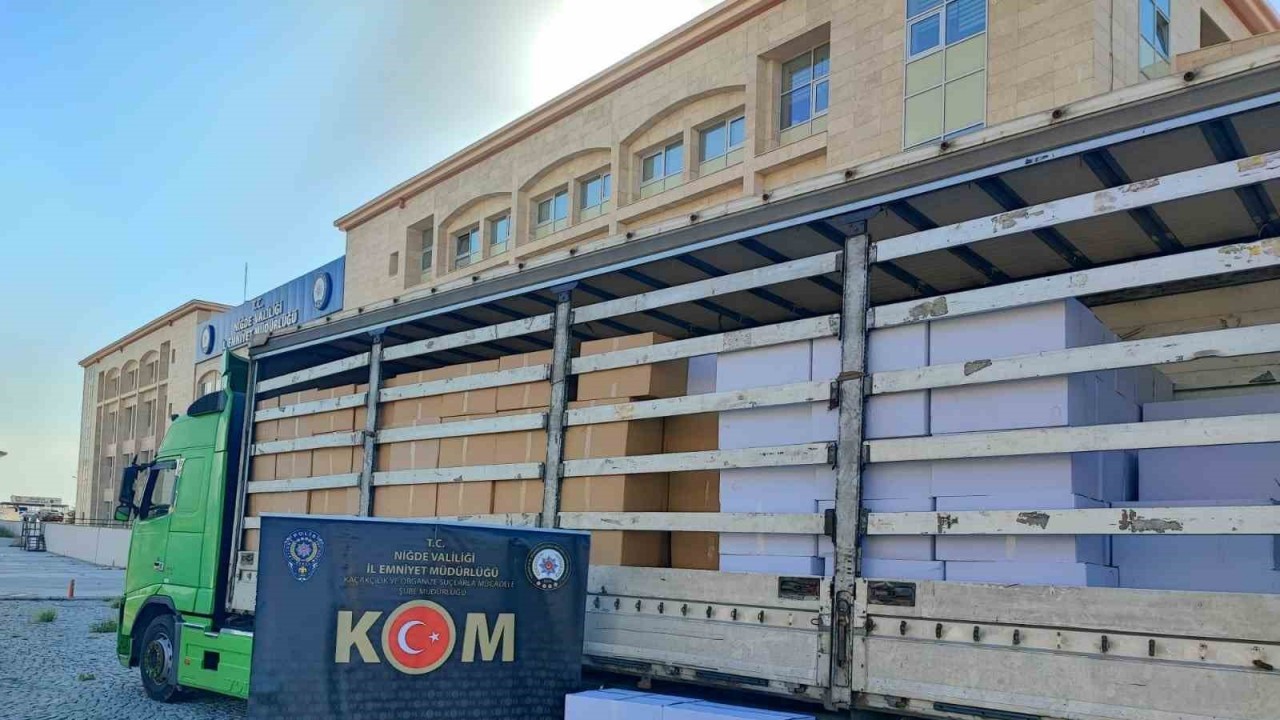 Niğde’de 7 milyon 550 bin adet kaçak makaron ele geçirildi