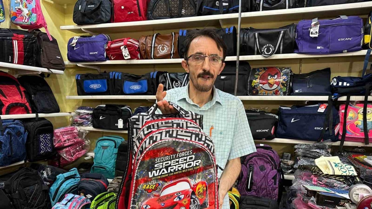 Okul çantalarının satışı hızlandı