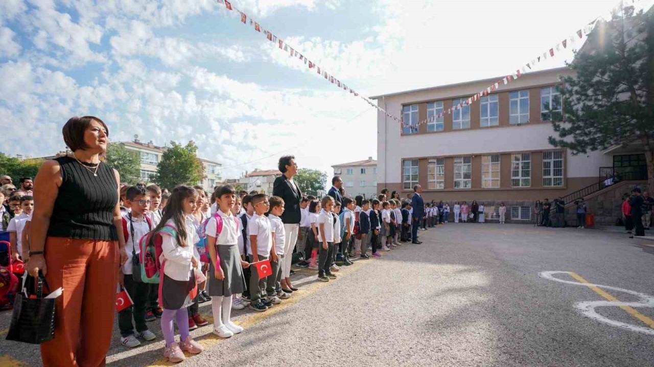 Okula gelen veliler ile ziyaretçilerin kayıtları tutulacak
