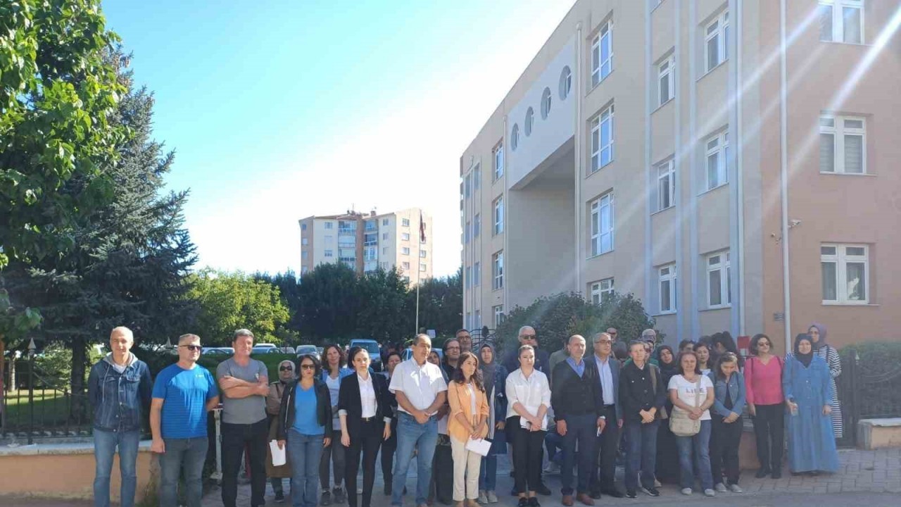 Okulların açılmasıyla beraber alınan yıkım kararlarına velilerden tepki