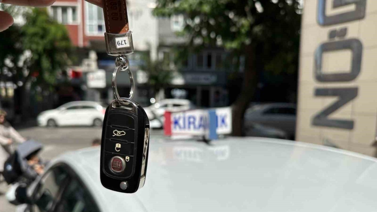 Otomobil kiralayan gurbetçilerin sayısı yarı yarıya azaldı