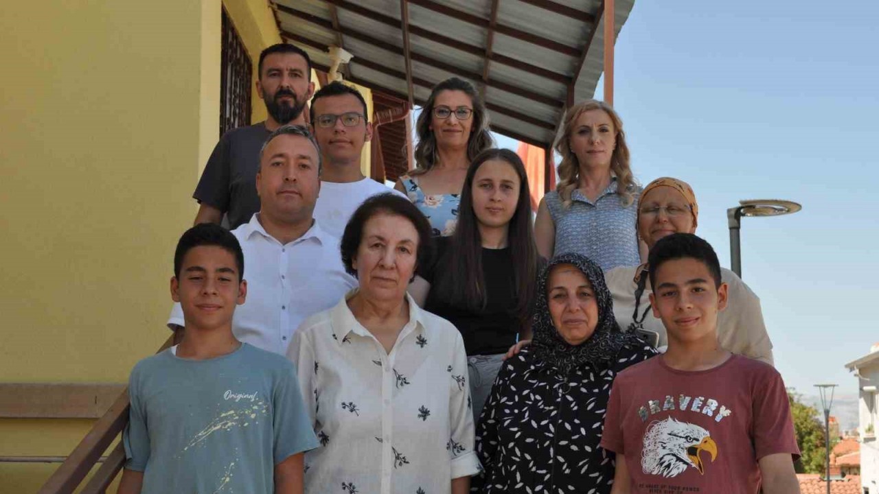 (ÖZEL) Eskişehir’de depremzedelerin moral kaynağı ‘peçiç’ oyunu oluyor