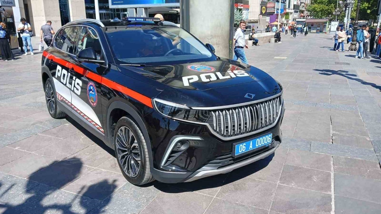 Polis aracı Togg’a vatandaşlardan yoğun ilgi: “Yerli ve milli olması gurur verici”