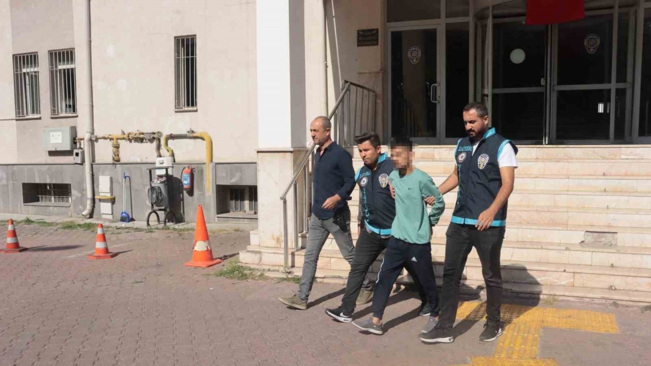 Sahte altınla alışveriş yapıp 24 kişiyi dolandırdı