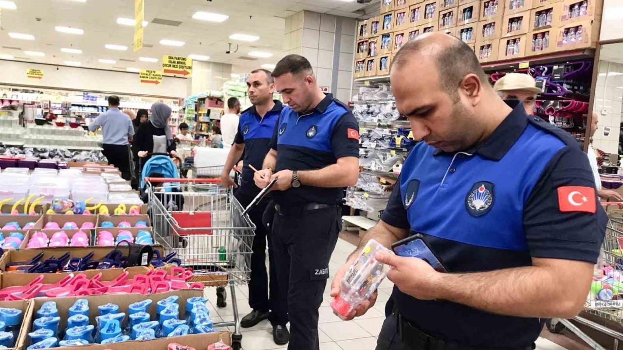 Sincan Belediyesi zabıta ekipleri kırtasiyeleri denetledi