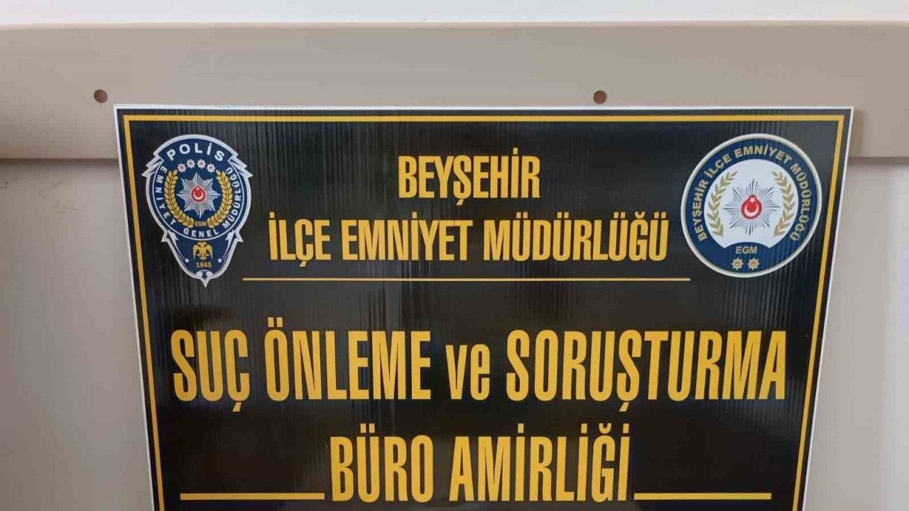 Uyuşturucuyla polise yakalandı