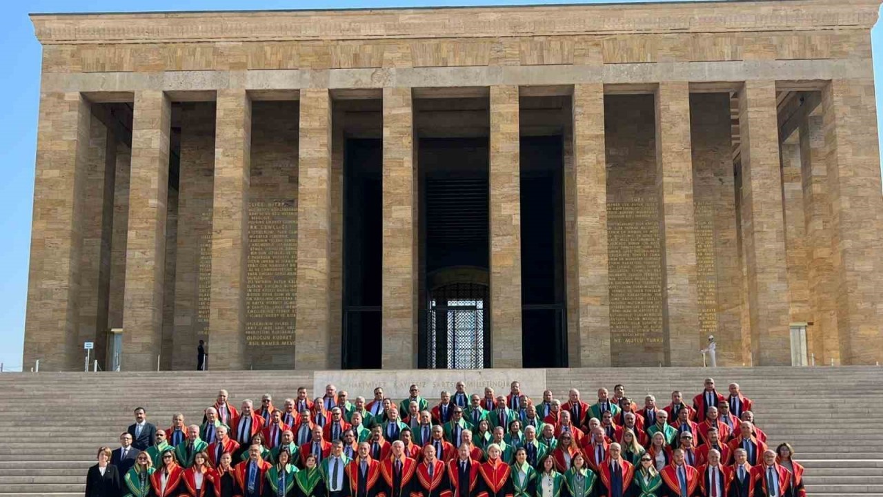 Yargıtay üyelerinden Anıtkabir’e ziyaret