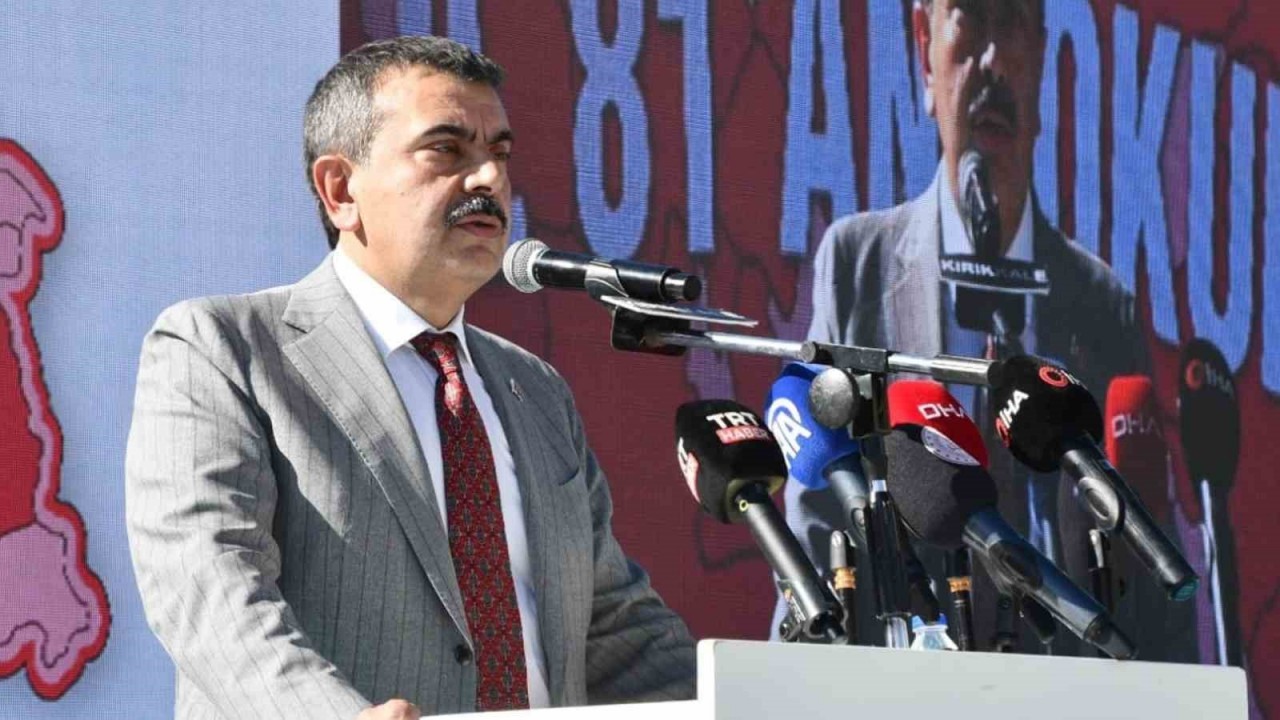 Bakan Tekin: "Türkiye,  birçok dünya ülkesine örnek"