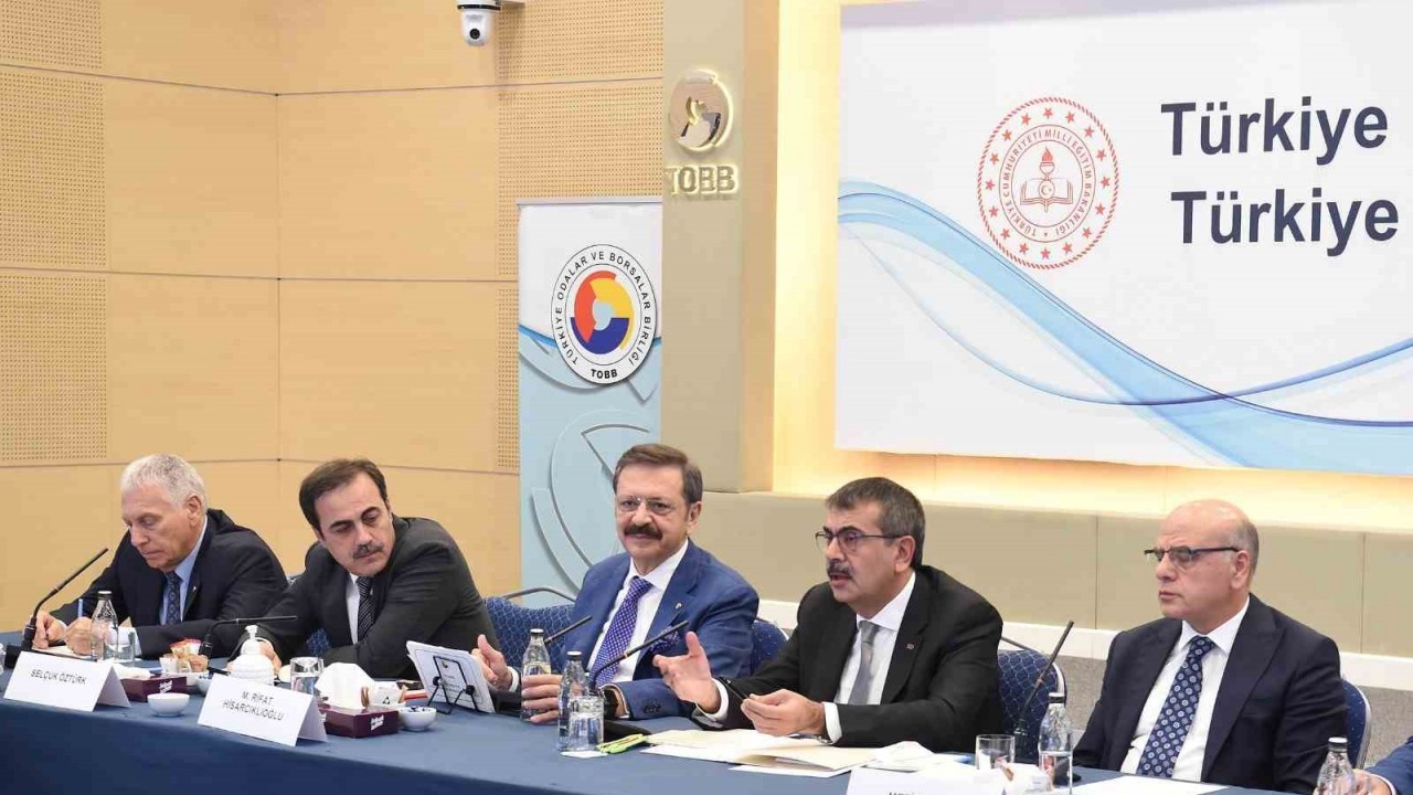 Bakan Tekin’den özel okullarda çalışan öğretmenlere yönelik SGK açıklaması