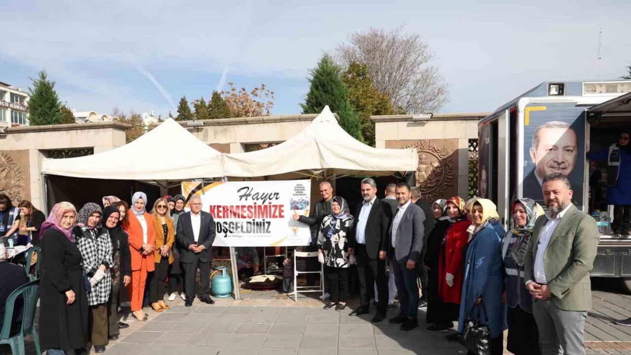 Başkan Büyükkılıç,  depremzede çocuklar için düzenlenen panayırı ziyaret etti