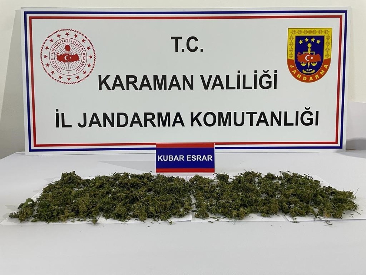 250 Gram Esrar Ele Geçirildi