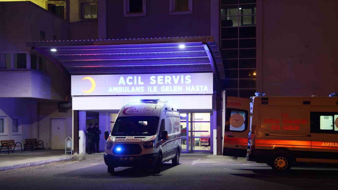 Aynı Evde Yabancı Uyruklu Şahıslar Arasında Kanlı Kavga: 5 Yaralı