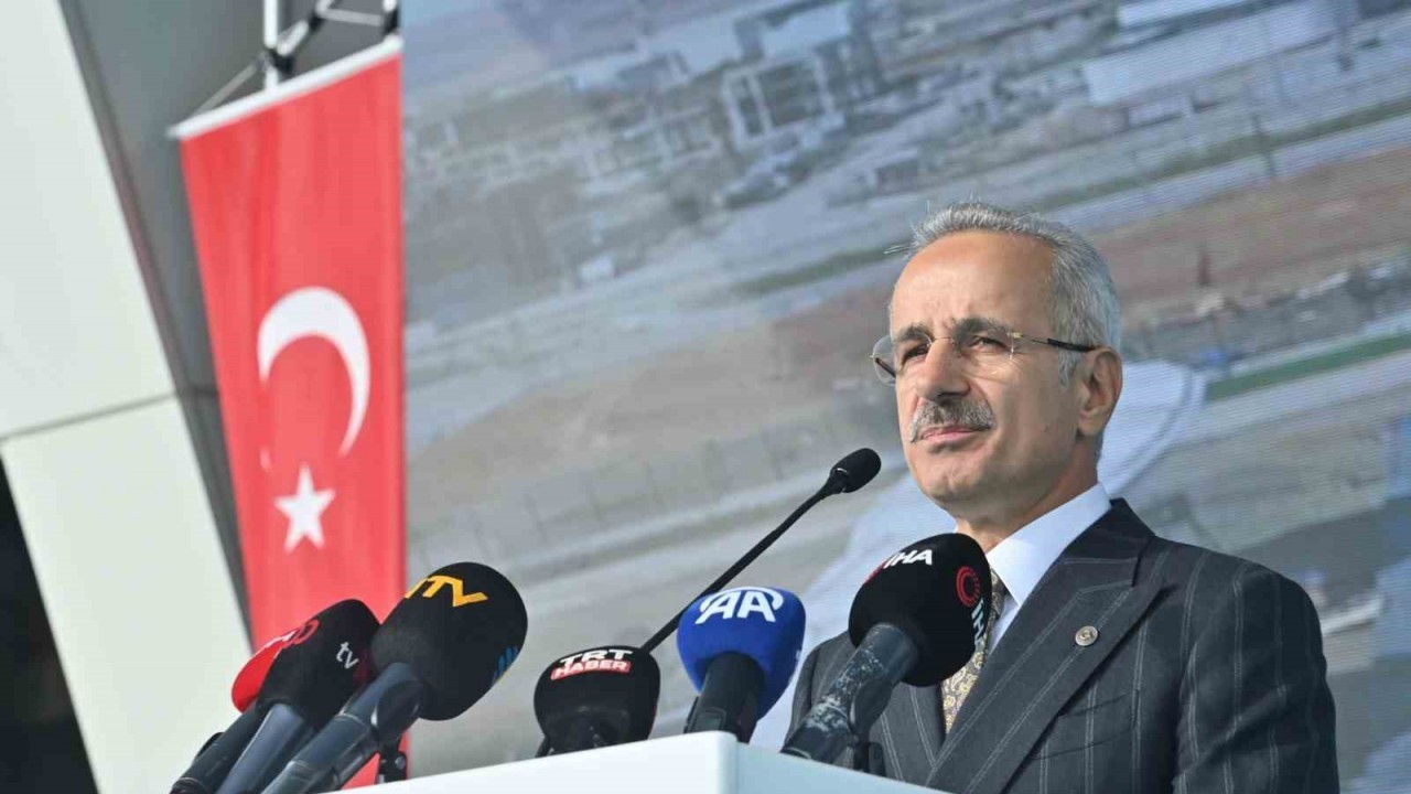 Bakan Uraloğlu: “TÜRKSAT 6A’yı haziran ayı içerisinde yörüngesine fırlatmayı hedefliyoruz”