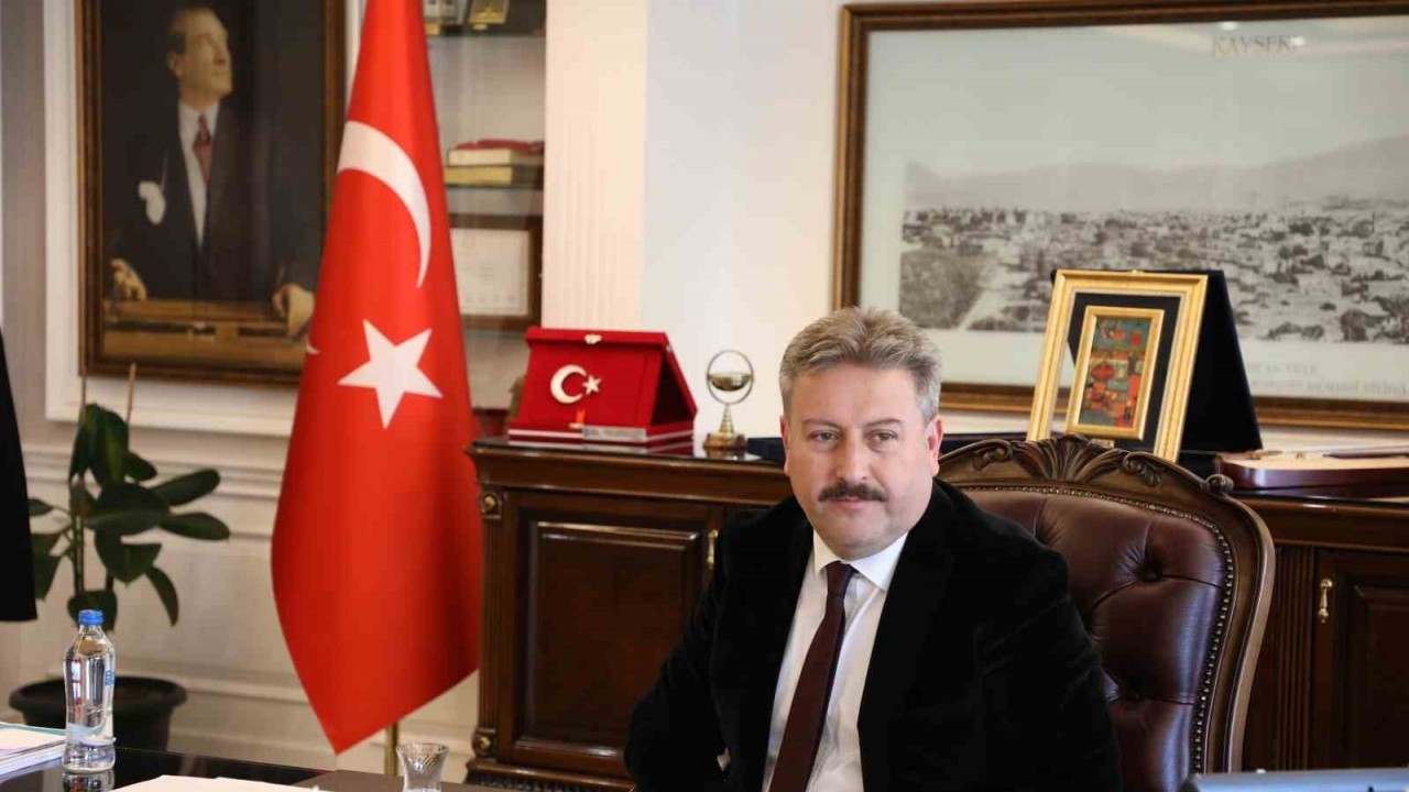 Başkan Palancıoğlu: “Atatürk bizlere vatan için yılmamayı ve ümit etmeyi öğretti”