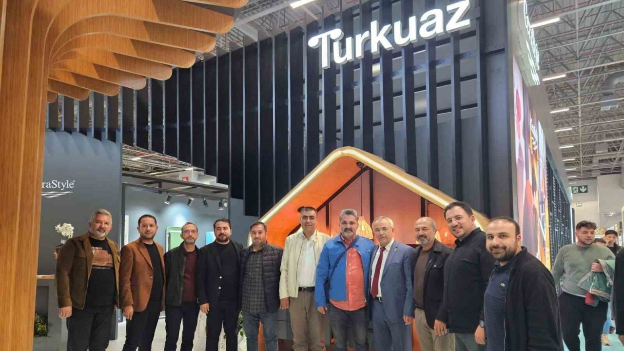 Başkan Üzüm İstanbul’da banyo ve mutfak fuarını ziyaret etti