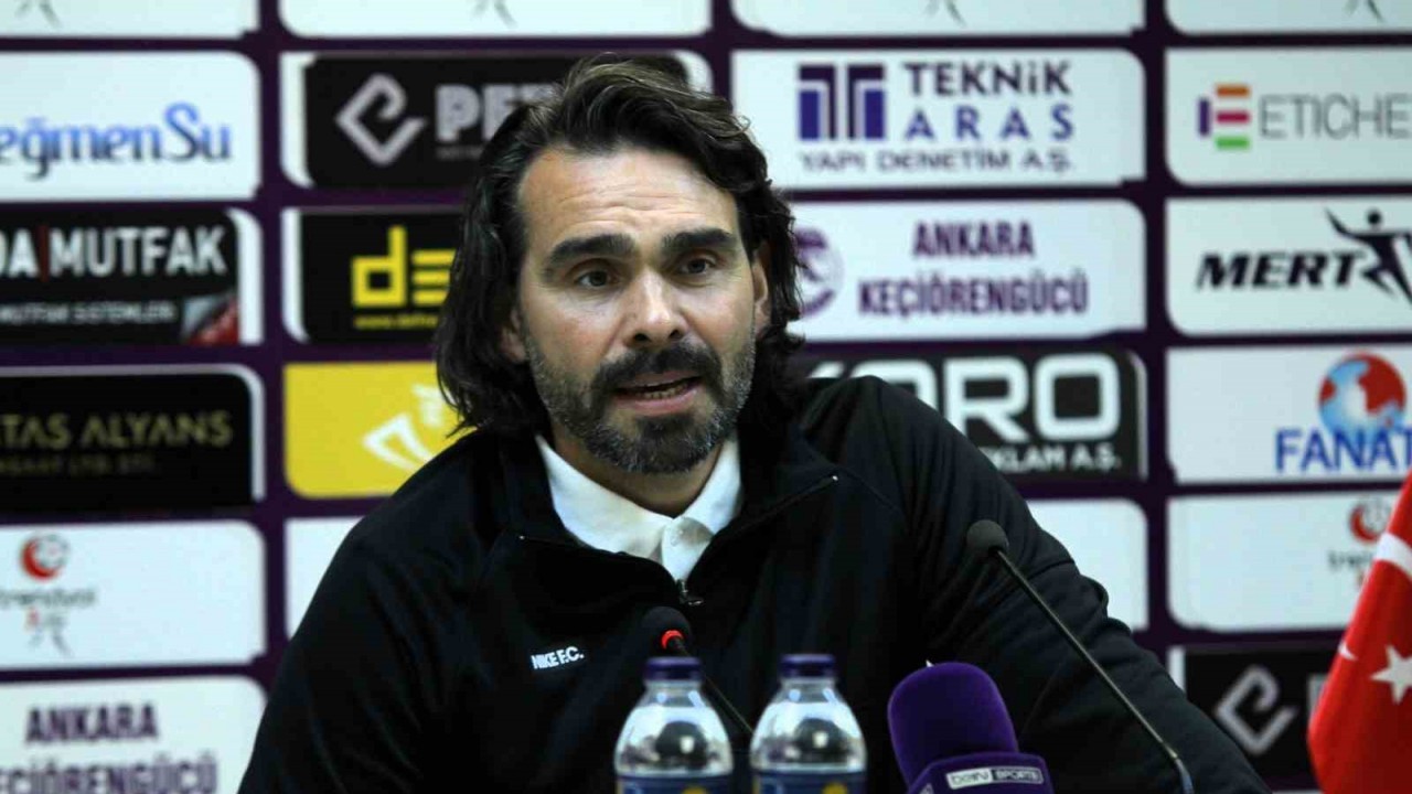 Cenk Özcan: "Ufak hatalarla kaçırdığımız goller var,  daha fazla çalışmamız gerekiyor"