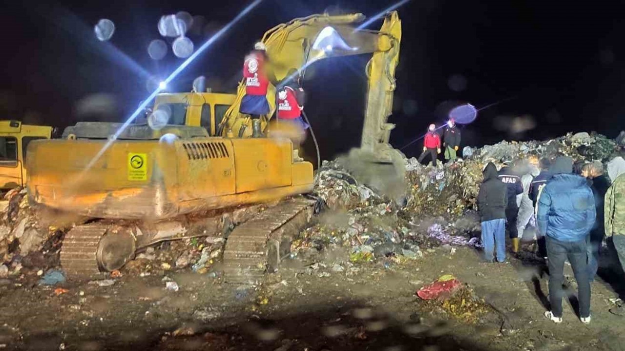 Çöplükte Kaybolan Belediye İşçisi İçin Arama Başlatıldı