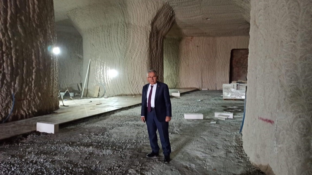 Kayadan oyma Kültepe Müzesi’nde çalışmalar devam ediyor