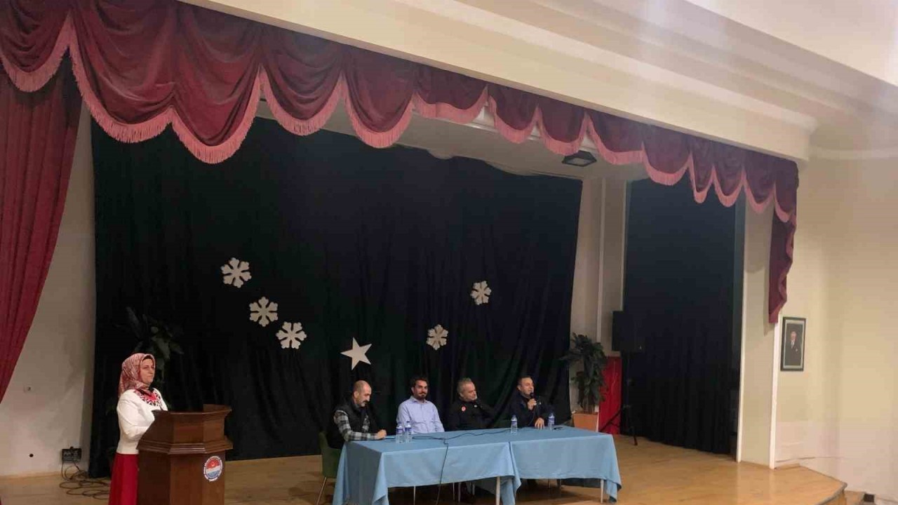 Lise öğrencilerine afet farkındalık eğitimi verildi