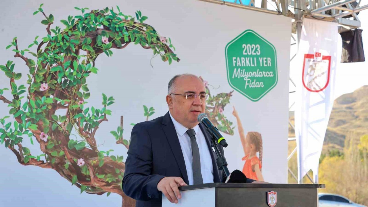 Sivas’ta 30 bin fidan toprakla buluştu