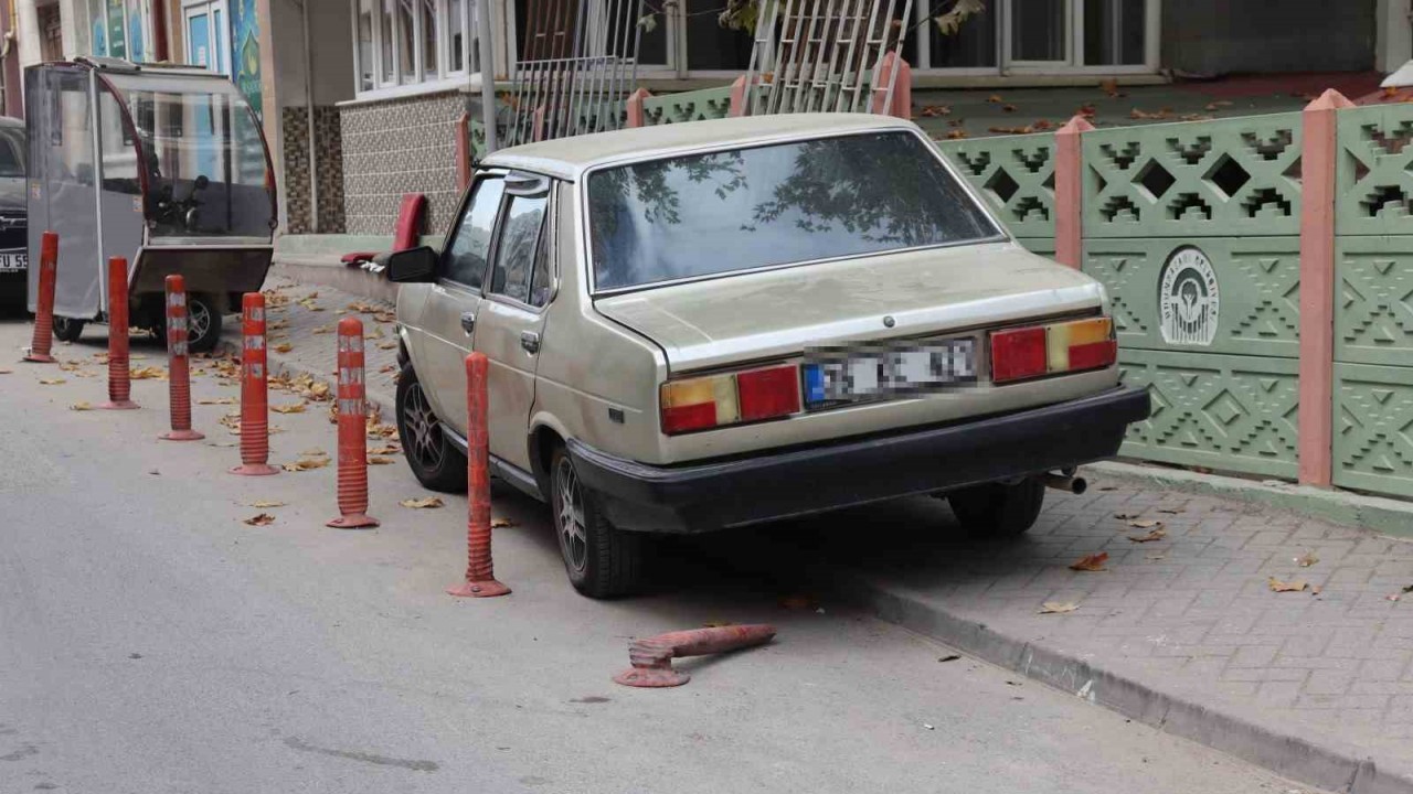 Trafik Düzeni Sağlanamıyor