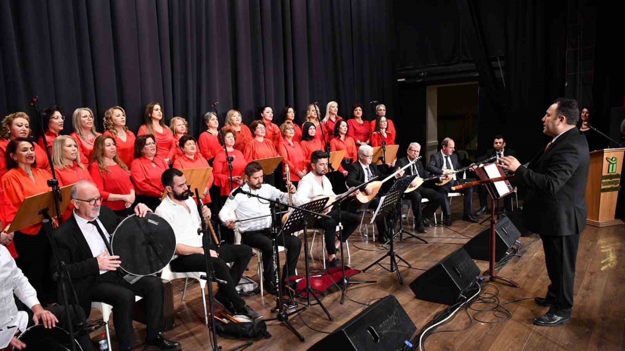 Türk Halk Müziği Kadınlar Korosu'ndan Öğretmenlere Özel Muhteşem Konser