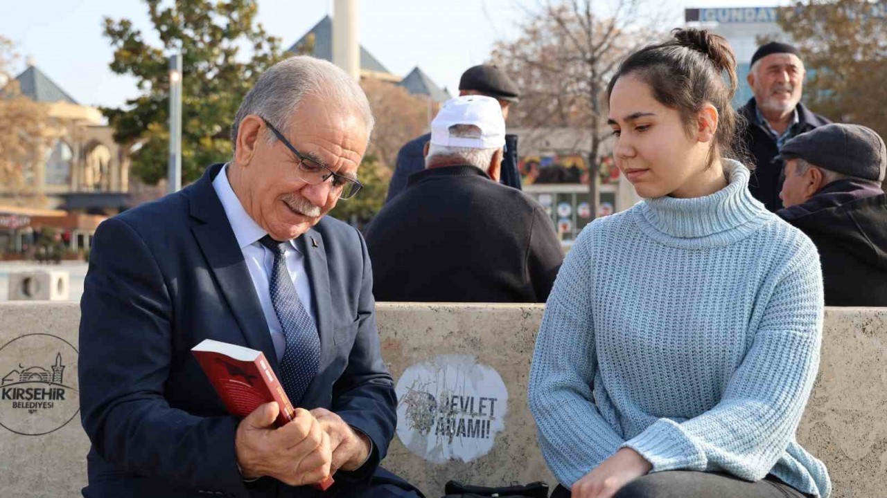 100'üncü Yılın Anısına Cumhuriyet ve Atatürk