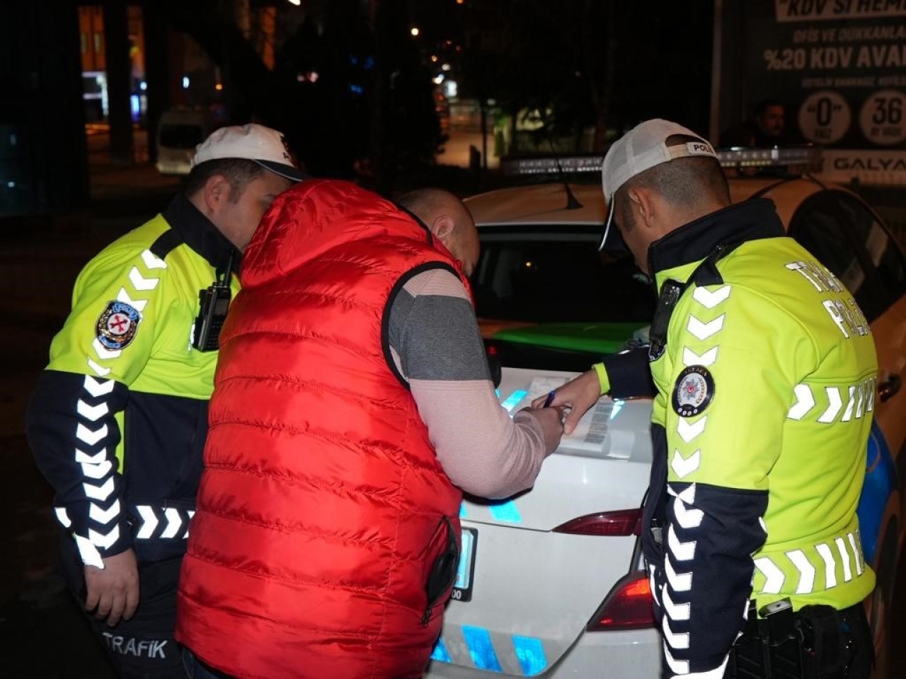 Ankara'da 4 Araç Trafikten Men Edildi