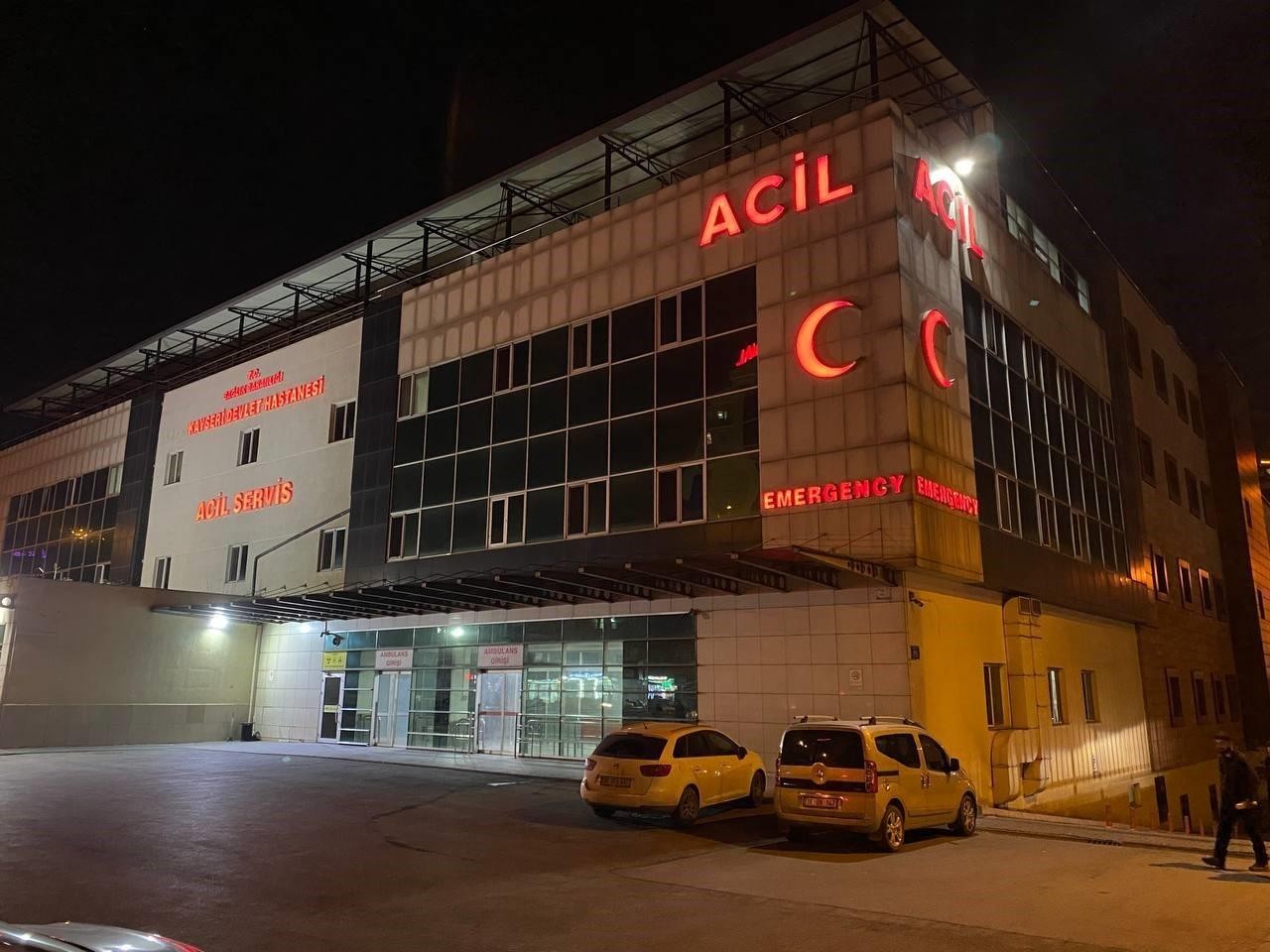 Kayseri'de Kavga Sonucu 16 Yaşındaki Çocuk Tüfekle Yaralandı: Şüpheli Henüz Yakalanamadı