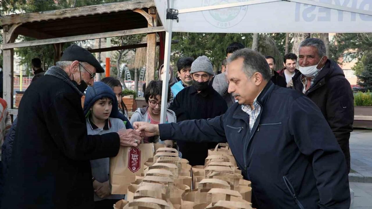 Talas'ta İyilik Sofraları Ramazan'da da Kuruluyor: "Biz Pişirelim Siz Ulaştırın" Devam Ediyor!