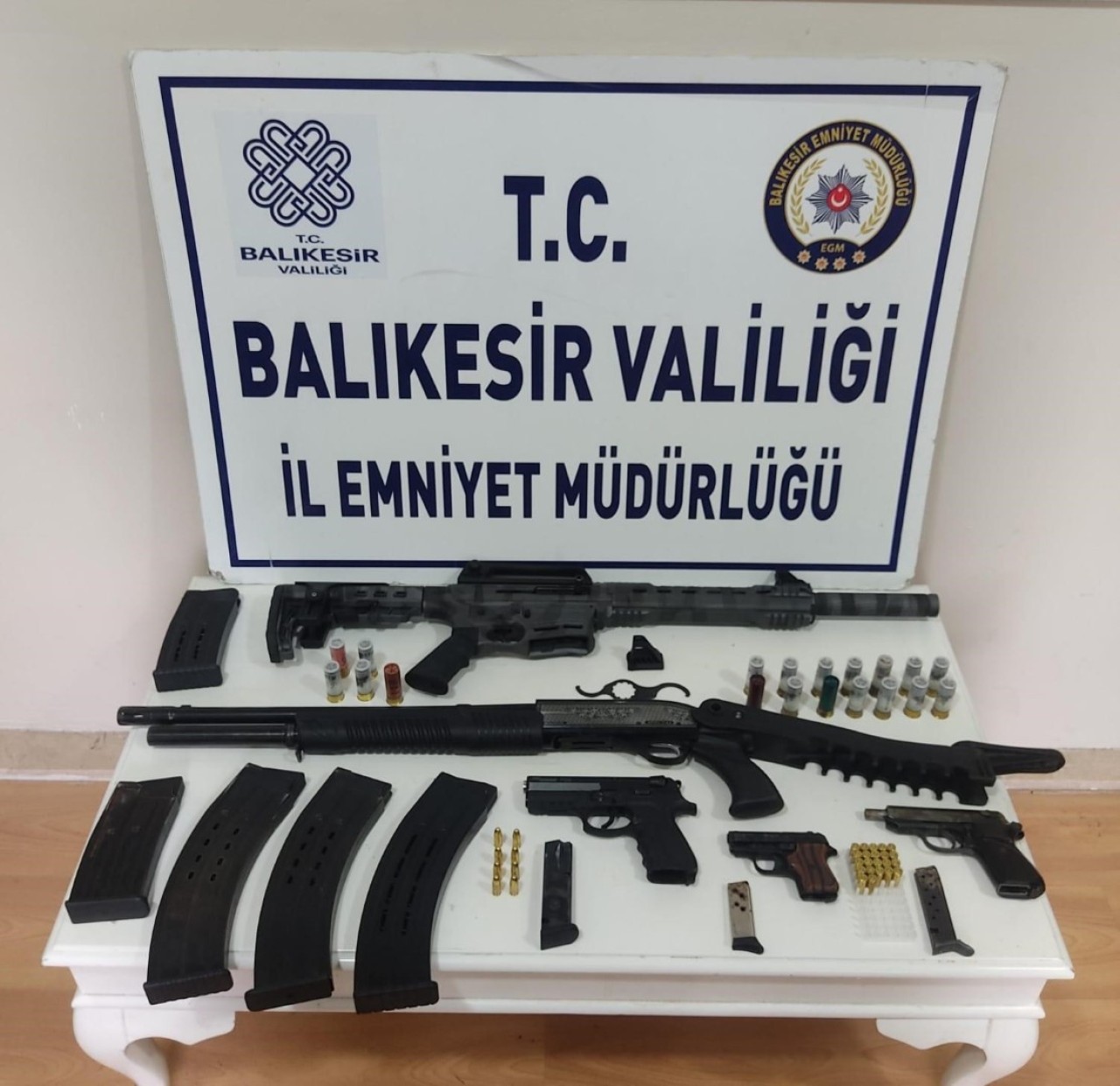 Cephanelik Gibi Eve Polis Baskını: 1 Gözaltı
