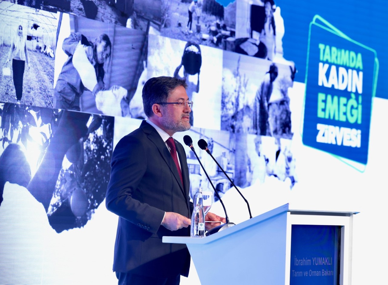 Tarımda Kadın Gücü: Tarım ve Orman Bakanı Yumaklı'dan Kadınlara Müjde