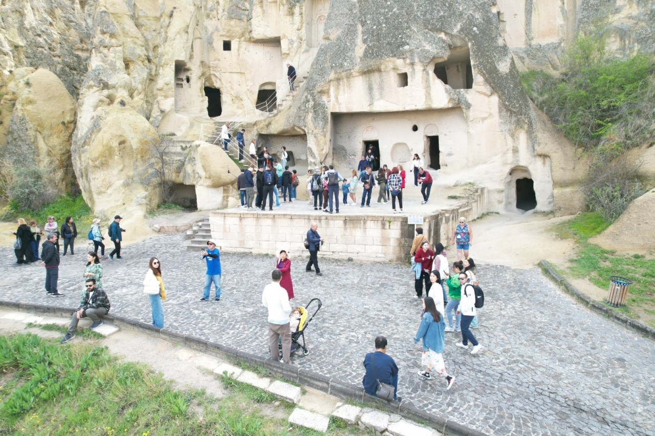 Kapadokya'da Bayram Ziyaretçisi Rekoru! 531 Bin Kişi Bölgeyi Gezdi