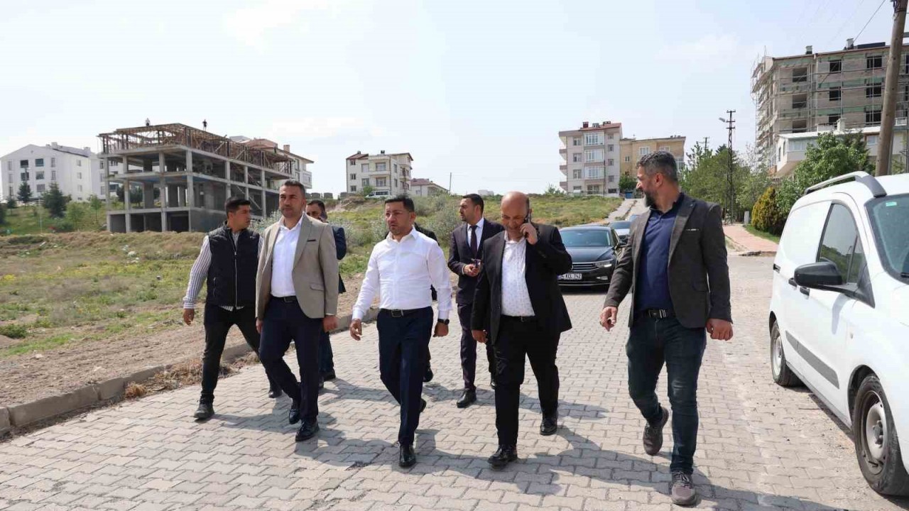 Nevşehir Belediye Başkanı Rasim Arı, Yol Onarım Çalışmalarını İnceledi