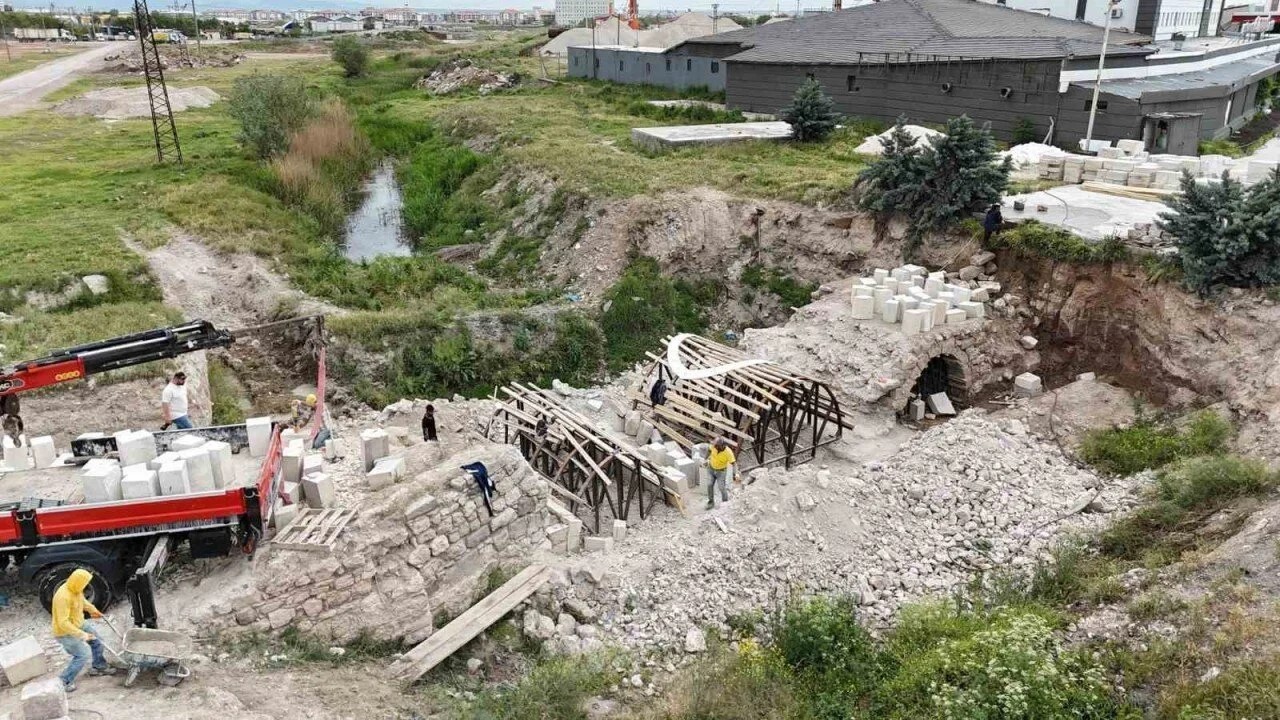 Tarihi Osmanlı Köprüsü Aksaray'a Yeniden Kazandırılıyor!