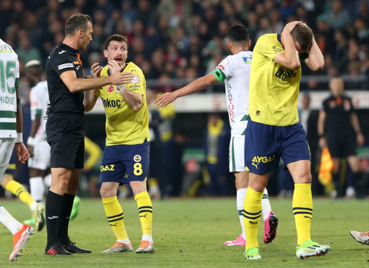 Fenerbahçe Yine Şaşırtmadı! Konyaspor'da Beraberlikle Yetidi