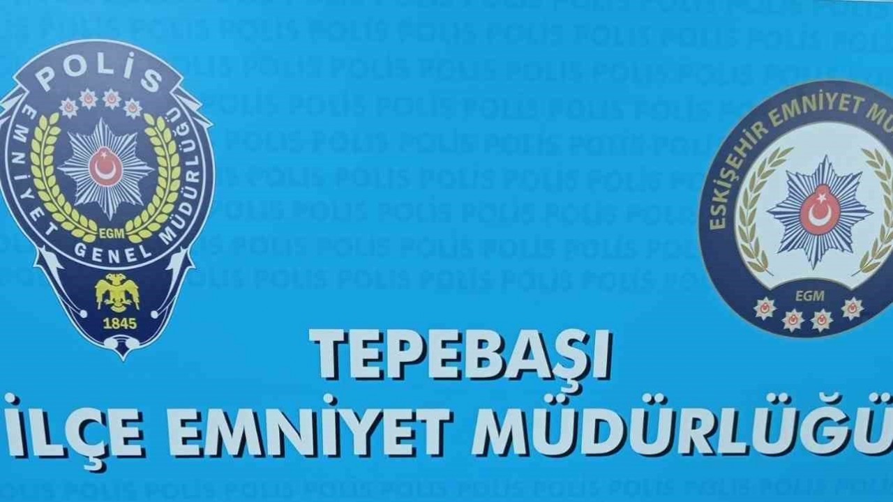 Eskişehir'de Aranan Firari Şahıs Evine Uyuşturucu Baskını: 7 Yıllık Cezası Vardı
