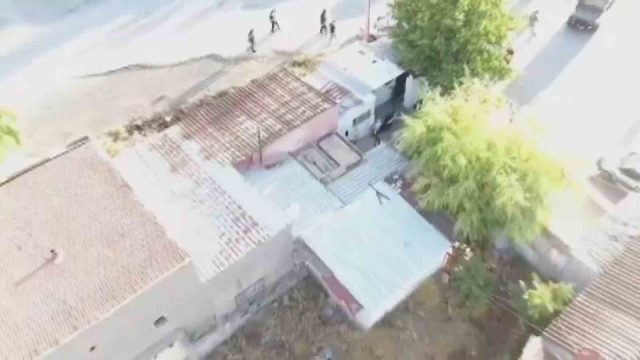 Kayseri'de Torbacılara Büyük Operasyon: 6 Gözaltı,  Uyuşturucu ve Silahlar Ele Ge geçirildi