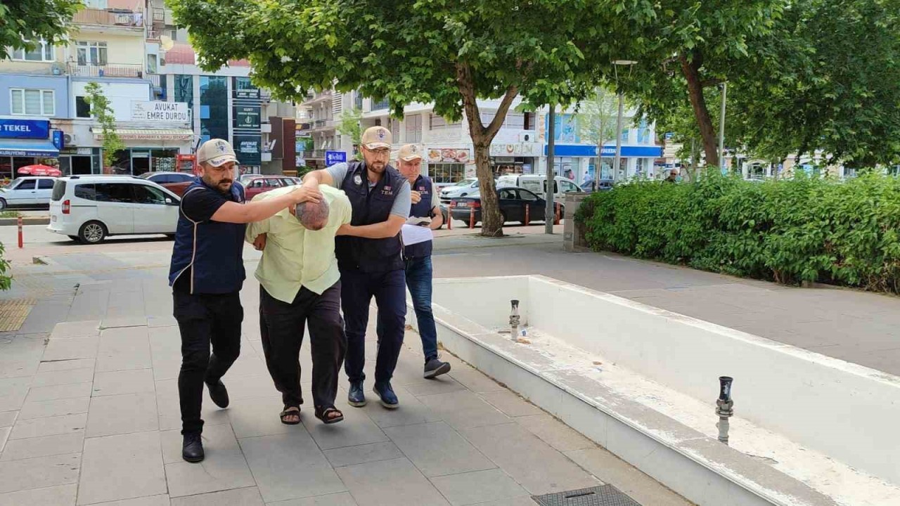 Kırşehir'de DEAŞ'e Yönelik Operasyonda Ebu Bekir El-Bağdadi'nin Akrabası Yakalandı