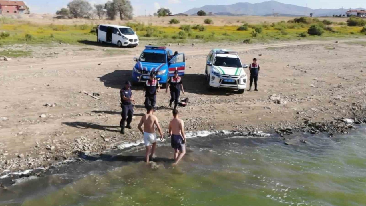 Jandarma Tehlikede Olanları Anında Kurtarıyor